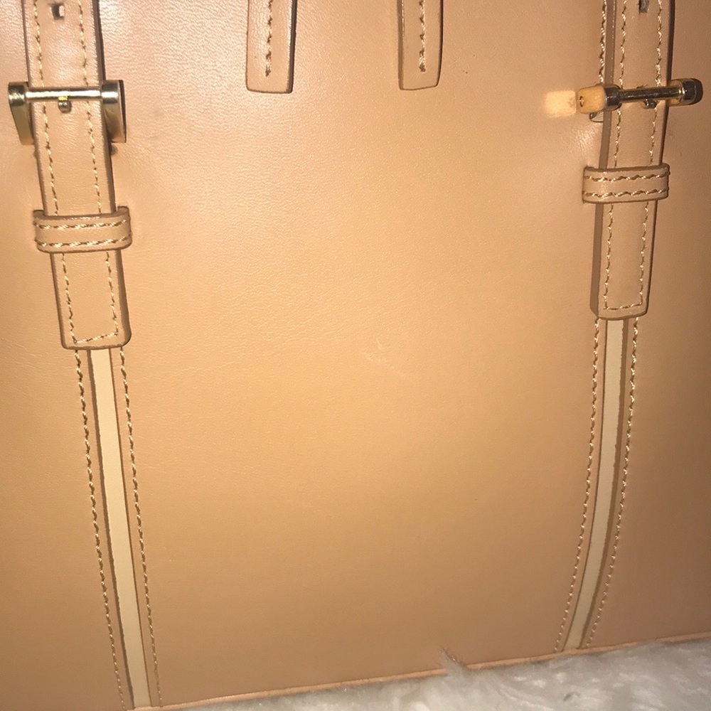 💜💜Authentic Burberry Handbag💜💜 - Picture 12 of 16